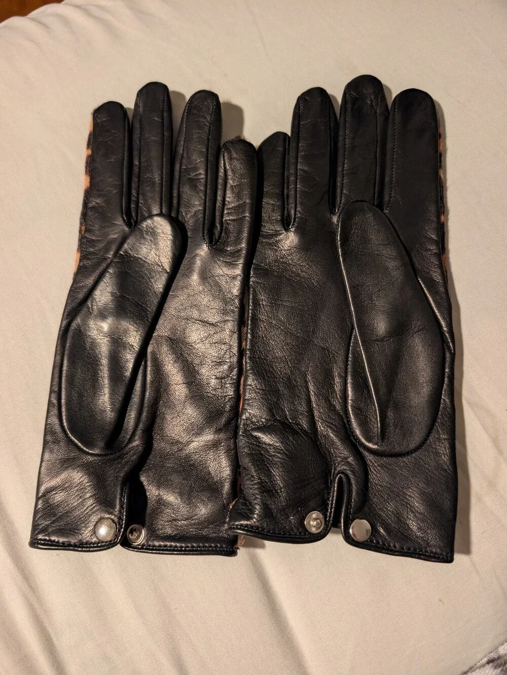 Portolano Ruffle Chain Leopard-Print Nappa Leather Gloves